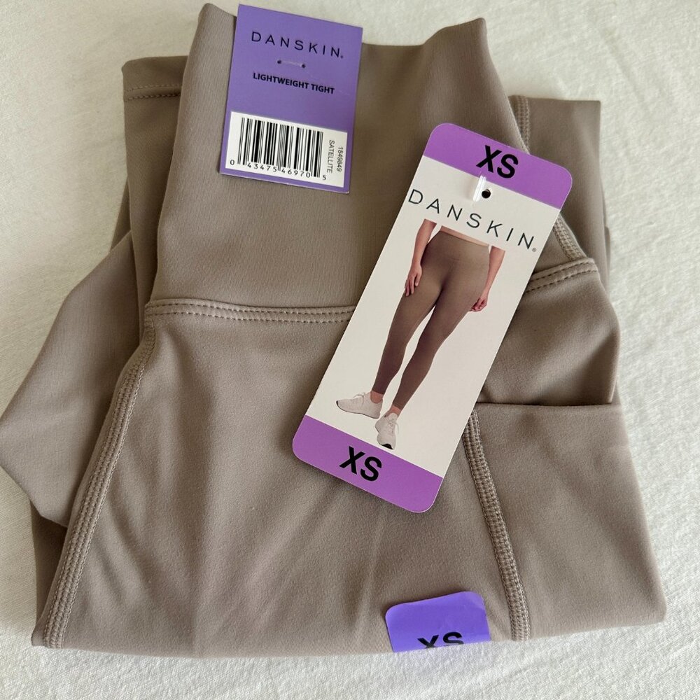 Danskin Women's Signature Wide Waist Yoga Ankle Legging Size XS Side Pockets NEW